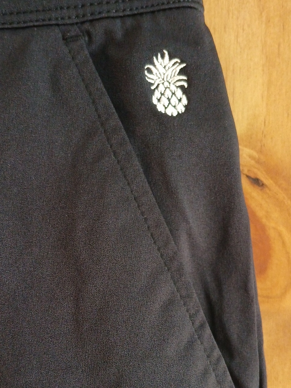 Womens Tommy Bahama Everyday Active Ankle Pants - Large - Picture 3 of 11